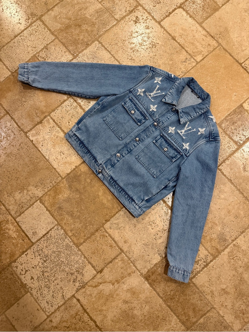 Louis Vuitton SS25 Frayed / Distressed Monogram Blue Denim Trucker Jacket - Picture 6 of 16
